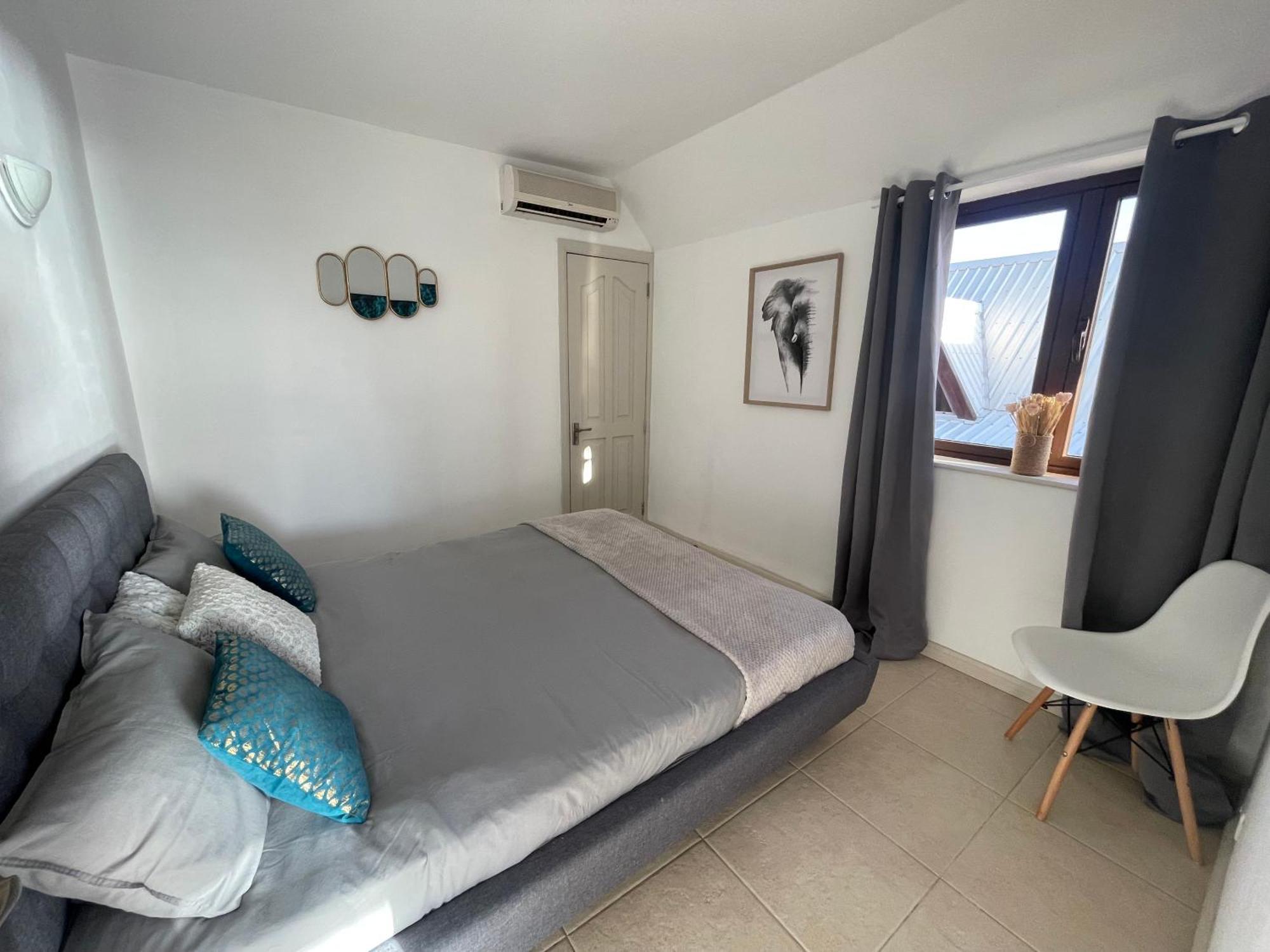 Sunset View Apartment Riviere Noire Luaran gambar